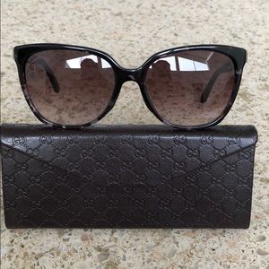 Gucci tortoise shell sunglasses